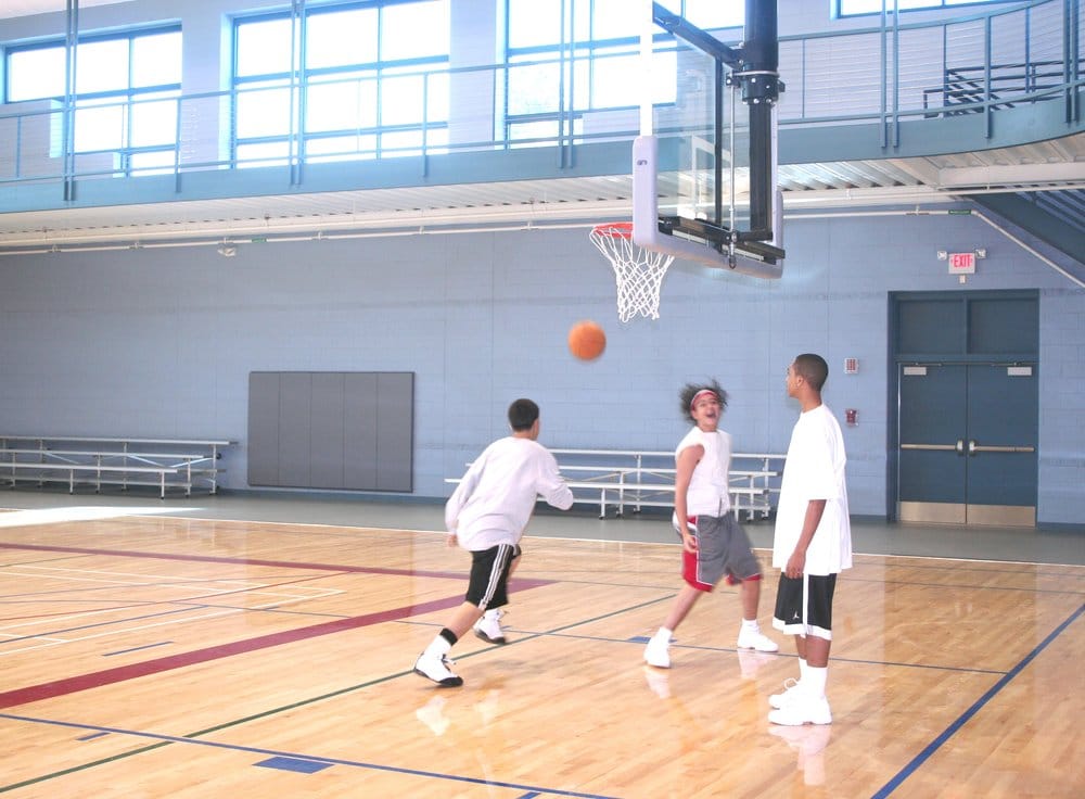 Lucky Shoals Park�s community recreation center has three