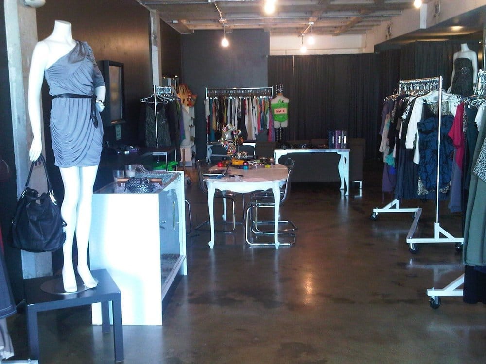 Online clothing stores in miami We specialize in every type of women's shape with a High sense of fashion.