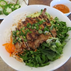 Local Pho logo