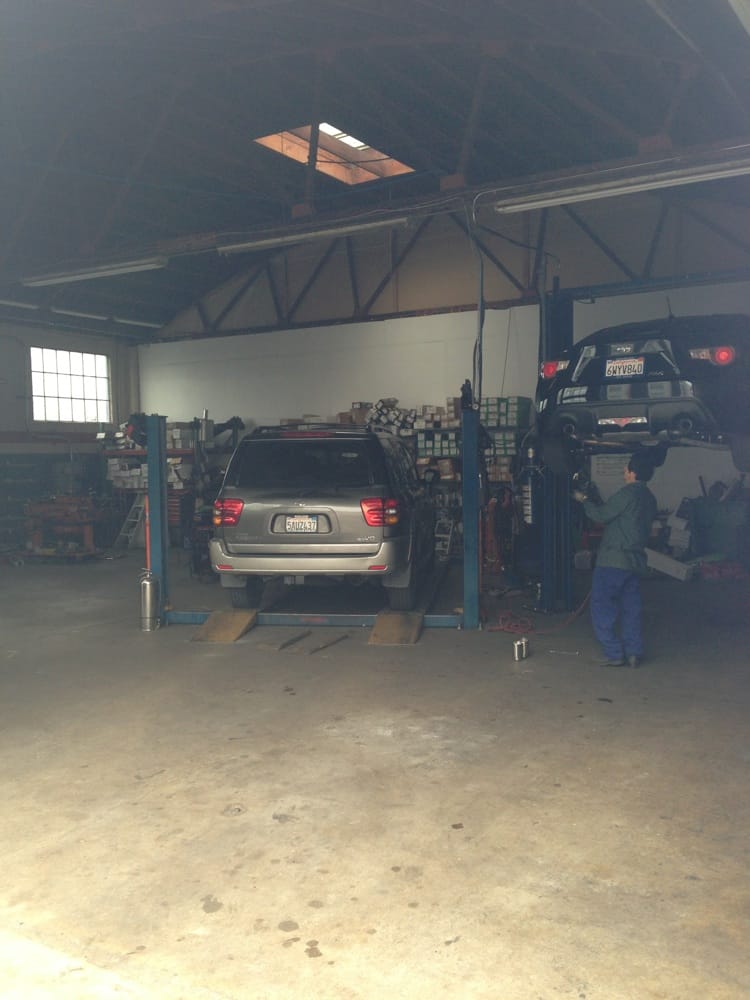 Yang Auto Repair 27 Photos Auto Repair East Oakland Oakland, CA