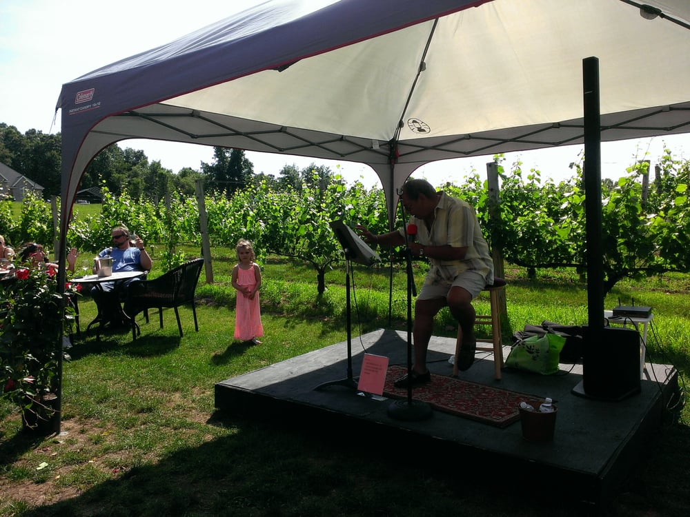 Paradise Hills Vineyard & Winery Wineries Wallingford, CT Reviews