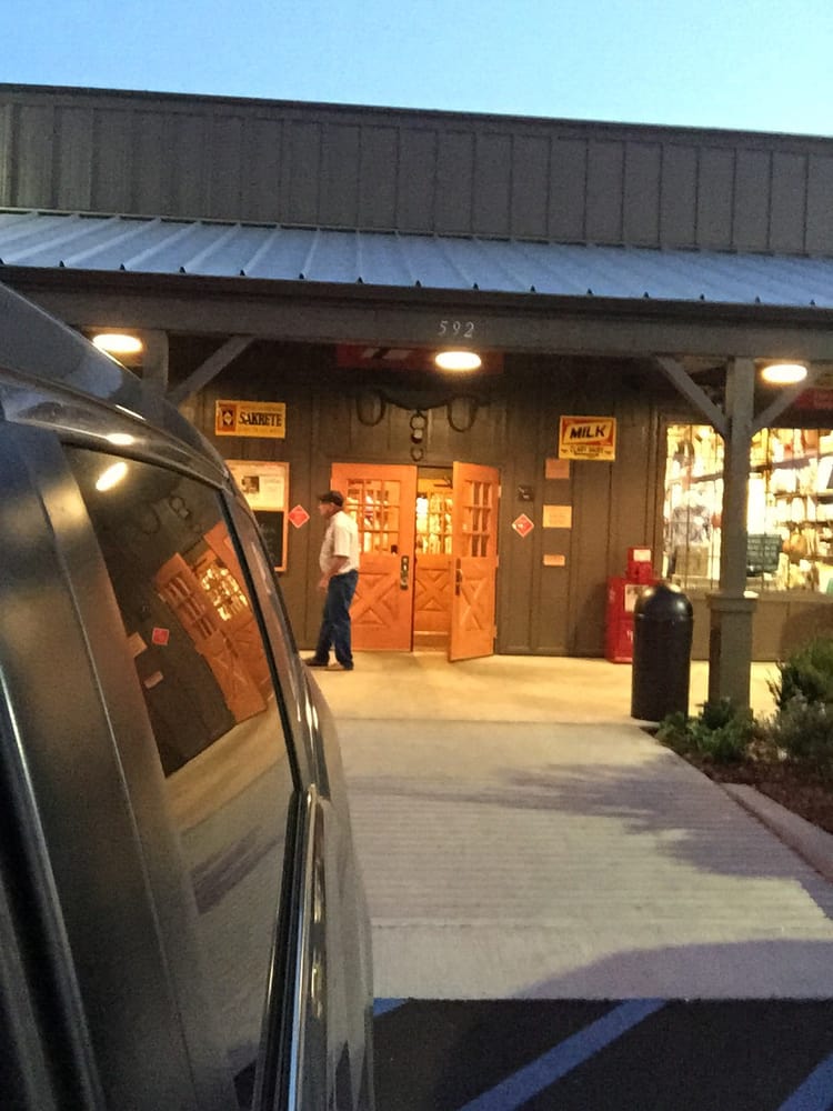 Cracker Barrel Old Country Store Breakfast & Brunch 592 18th Ave N Columbus, MS Reviews