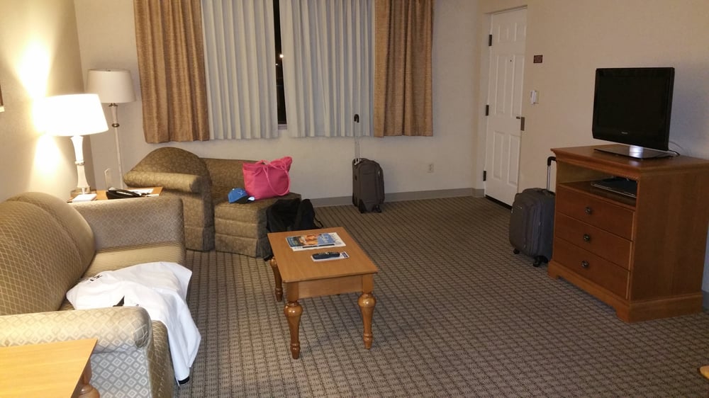 travis air force inn