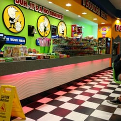 Major Brain Freeze Yogurt logo