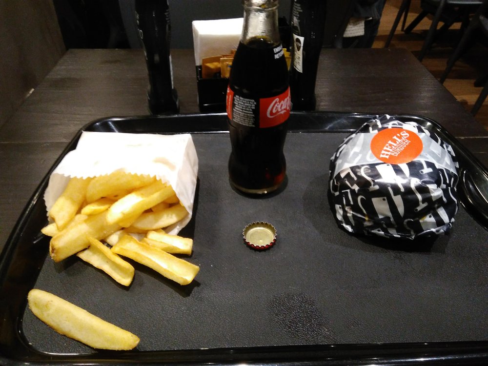 Hell's Burguer