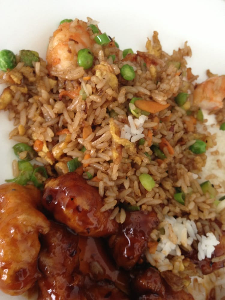 Young’s Chinese Restaurant 19 Photos Chinese Lakeview Chicago