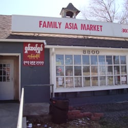 Family Asia Market logo
