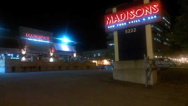 Madisons N Y Bar & Grill