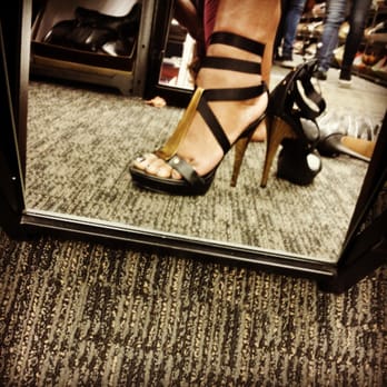 Nordstrom rack shoes online. Shoes online for women