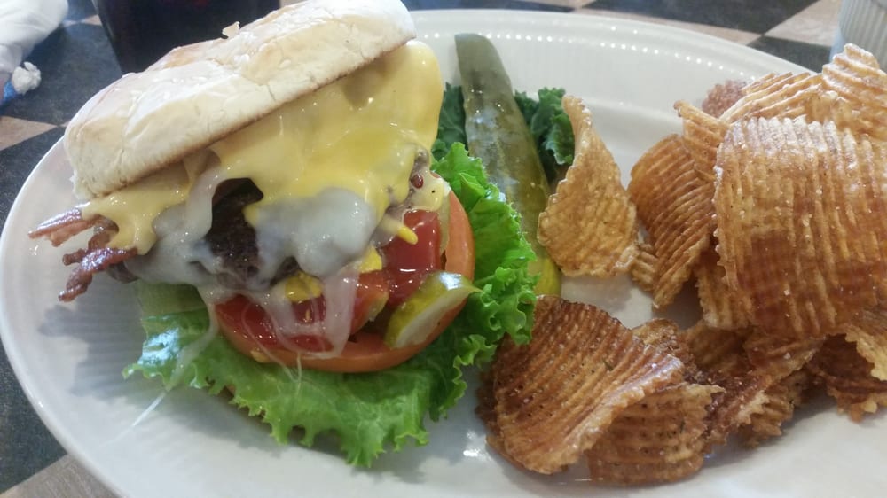 Showboat Restaurant Breakfast & Brunch 242 W Broad St Chesaning