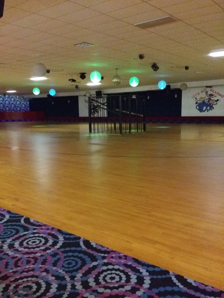 Skateland Skate Center Amusement Parks Fargo, ND Reviews Photos