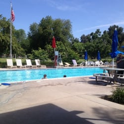 Las Lomas Verdes logo