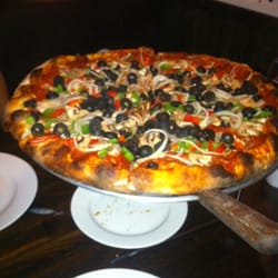 Palermo Pizzaria logo