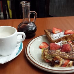 The Novel Café logo