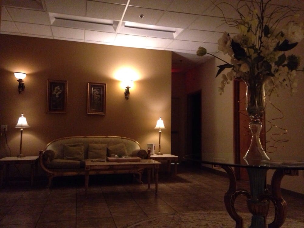 Salon & Day Spa At Sahar’s Day Spas West Des Moines, IA Reviews