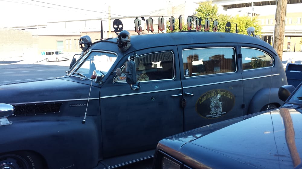 Caufields Novelty 31 Photos Party Supplies Portland Louisville