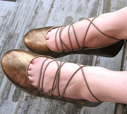 Shoe Pavilion - Bronze Stringbean RocketDog Ballet Flats..The pain