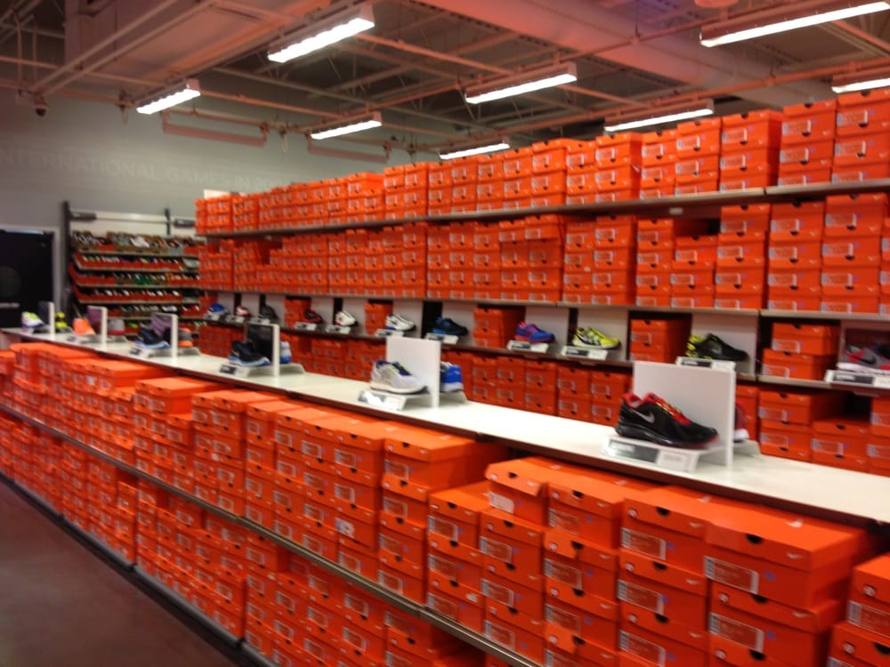 nike outlet store near me