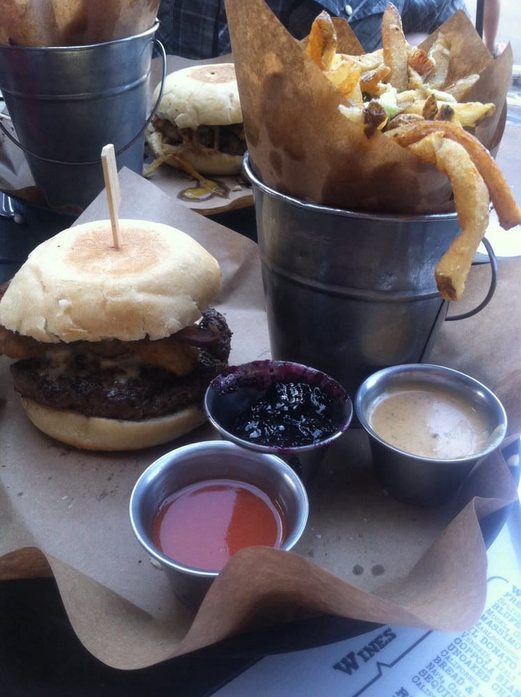 Stock & Barrel 180 Photos Burgers 35 Market Sq Knoxville, TN