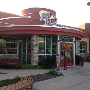 Red robin restaurant essay image