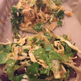 Del Seoul - Chicago, IL, United States. Kalbi & shrimp taco