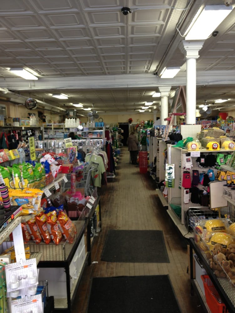 Mauch Chunk 5 & 10 Dollar Store 9 Broadway Jim Thorpe, PA, United