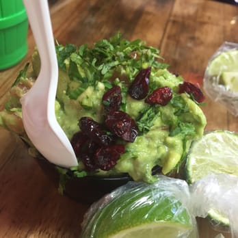 L' Patron Tacos - Chicago, IL, United States. Guac