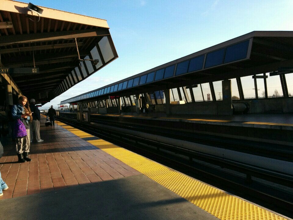 Fruitvale BART Station 48 Photos Public Transportation East