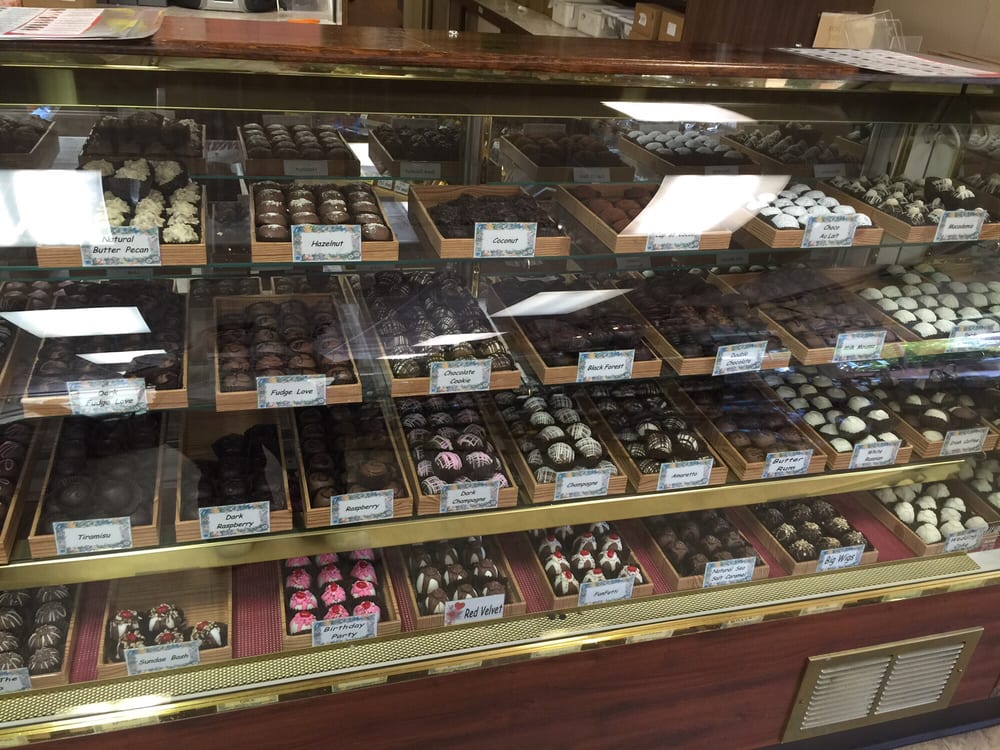 Dinstuhl’s Candies Candy Stores Brennan Memphis, TN Reviews