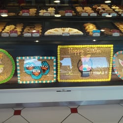 Mrs Fields Cookies logo
