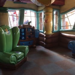 Goofy's Playhouse