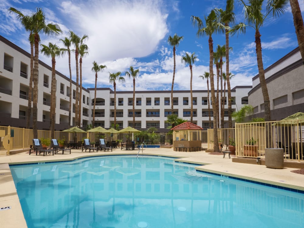 Hilton Phoenix Airport Hotels Reviews Yelp