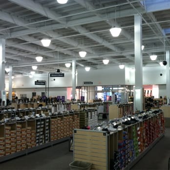 dsw designer shoe warehouse