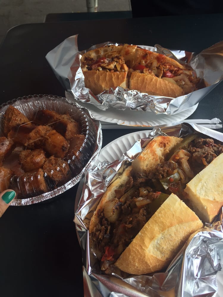 Rocco’s Italian Sausages & Philly Cheese Steaks Italian Astoria