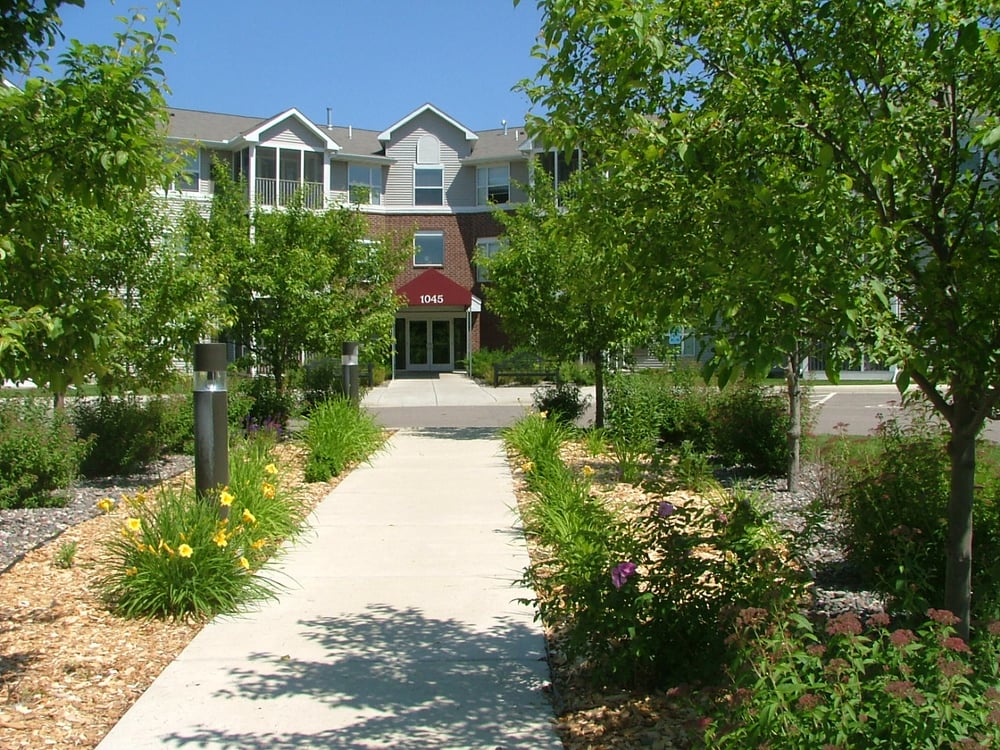 Sun Lake & Sun Lake Woods Apartments Apartments Chaska, MN Yelp