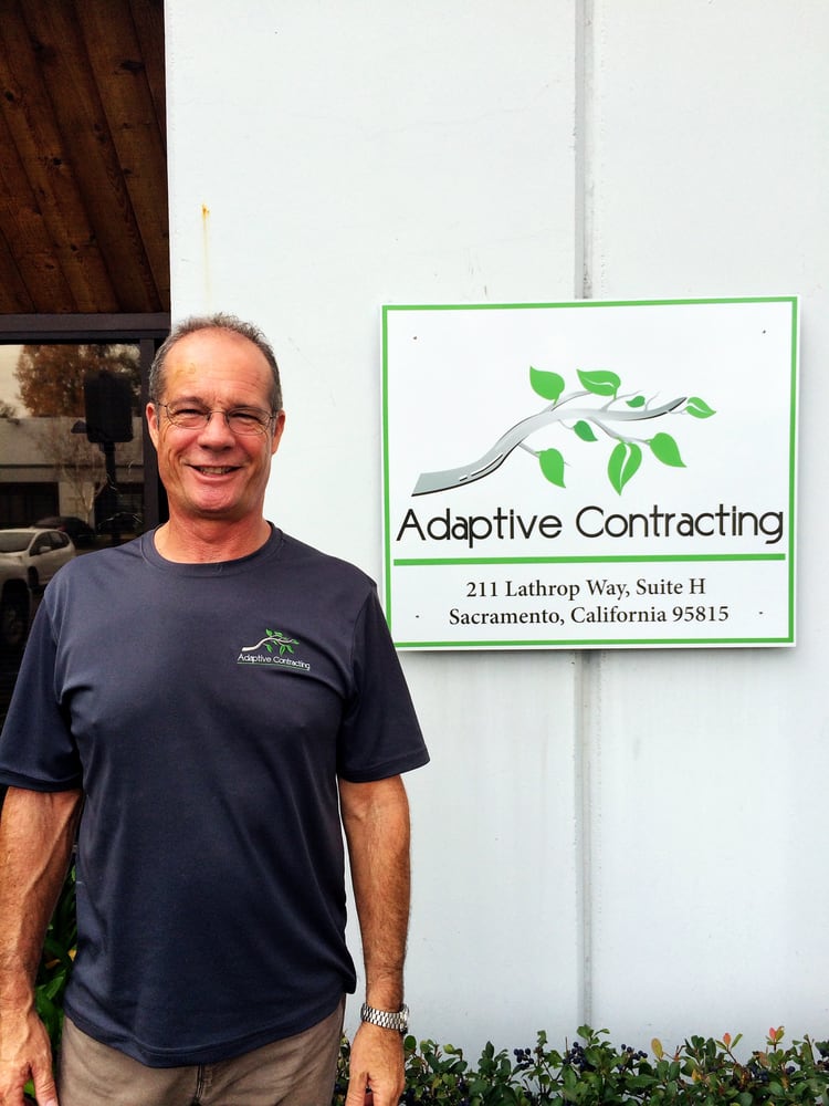 Adaptive Contracting