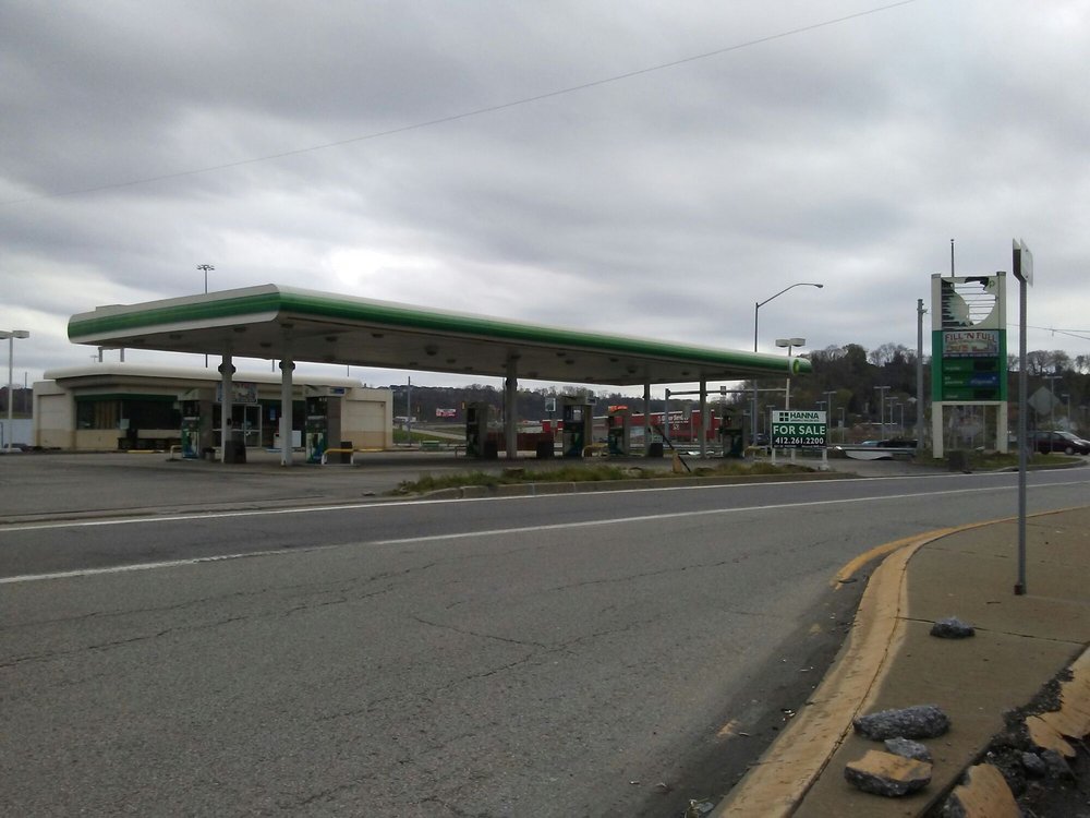 Fill N Full BP Gas Station CLOSED Gas Stations 3010 Washington