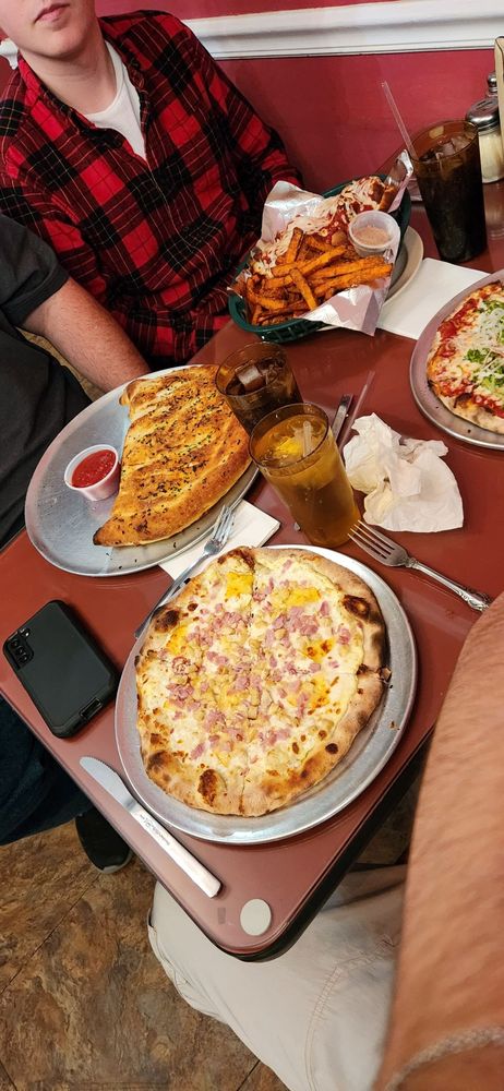 Savages Woodburning Pizzeria