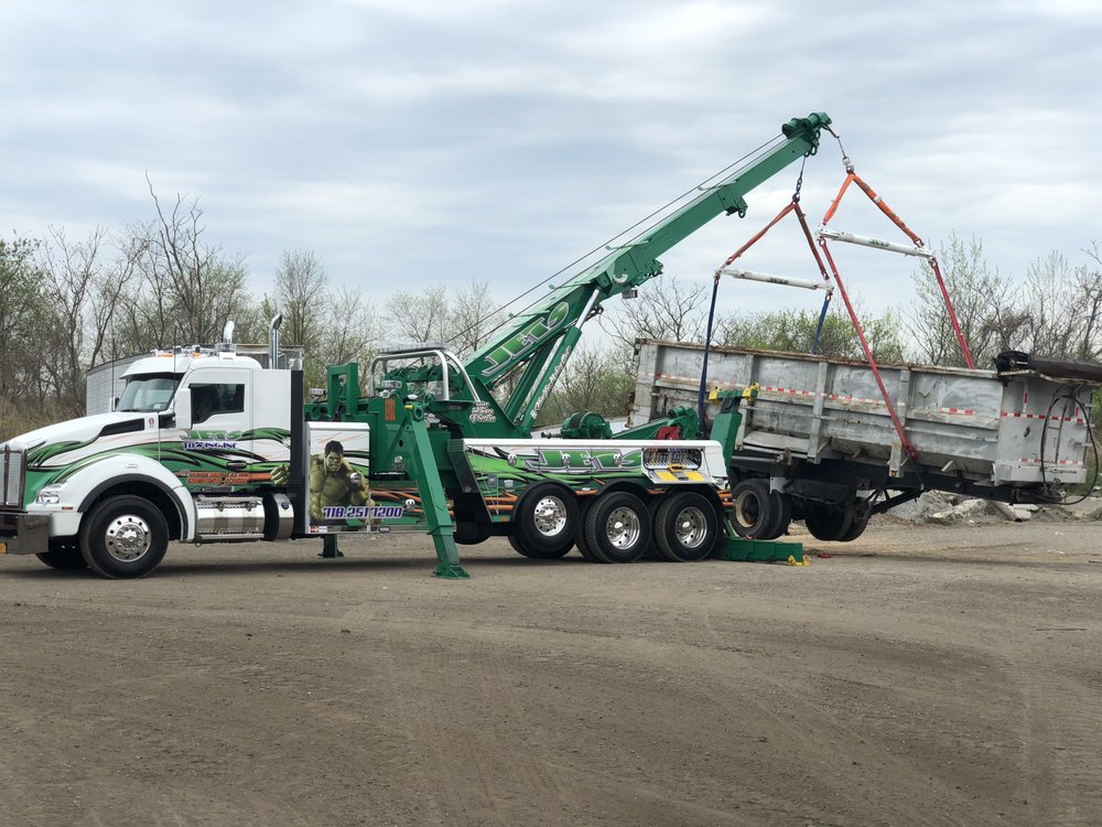 Towing business in Brooklyn, NY