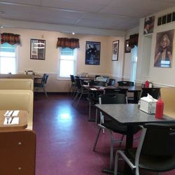 Betty S Restaurant 15 Photos 39 Reviews Diners 1137 Charles Photo Of Betty S Restaurant North Providence Ri United States