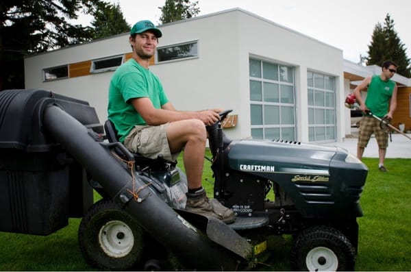 The Green Team Lawncare Landscaping Cadder Road Kelowna Bc Photo Of The Green Team Lawncare Kelowna Bc Canada Hy To Help