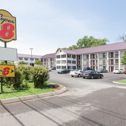 Super 8 Sevierville Hotels 1410 Winfield Dunn Pkwy Photo Of Super 8 Sevierville Tn United States