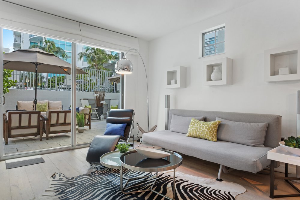 Laura Buccellati - Douglas Elliman