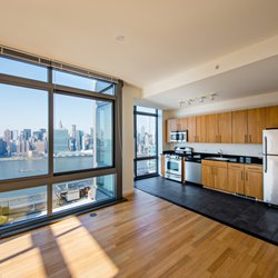 Avalon Riverview 66 Photos 18 Reviews Apartments 4 75 48th Photo Of Avalon Riverview Long Island City Ny United States North Building
