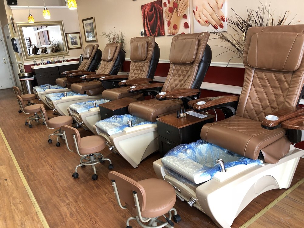 Phoenix Nail & Spa 56 Photos & 49 Reviews Nail Salons 15 E Burlington Ave, Westmont, IL