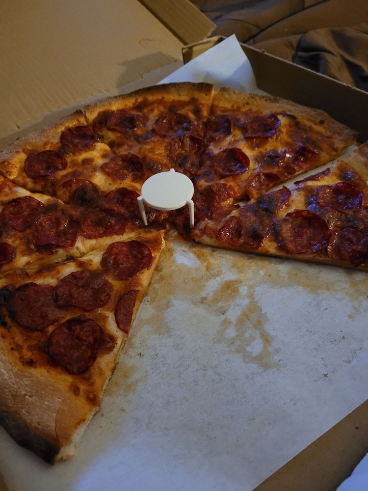 The Hideout Pizza & Grill