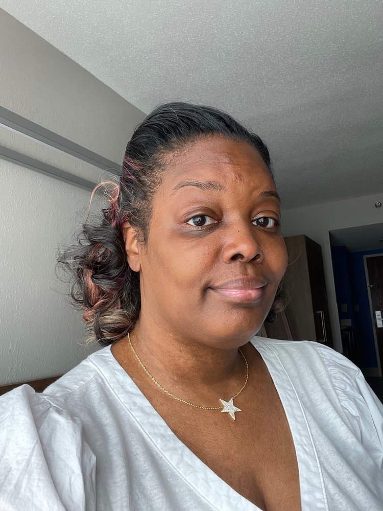 Essential Design Beauty Salon