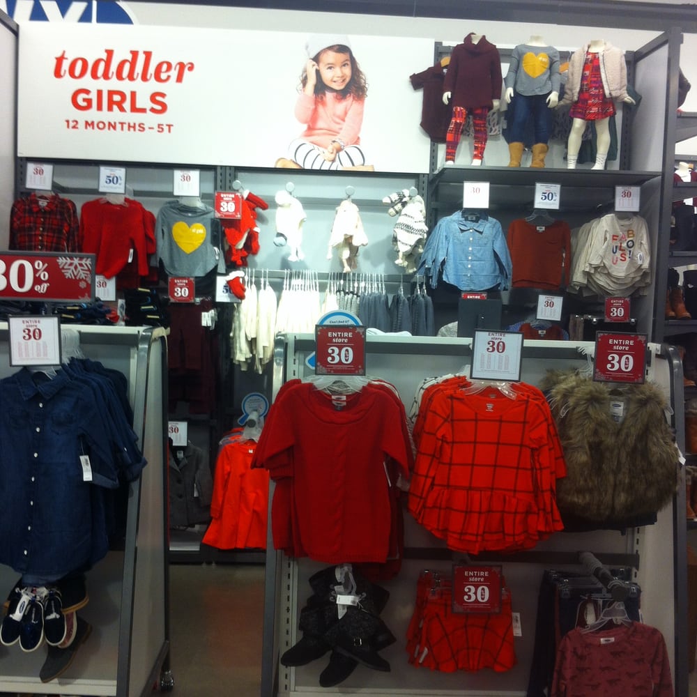 7 Old Navy reviews in Fresno, CA. A free inside look at company reviews and salaries posted anonymously by employees/5(7).