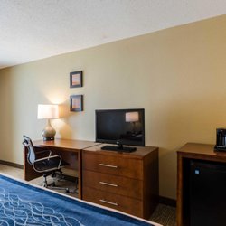 Comfort Inn Randolph Boston 32 Photos 18 Reviews Hotels Photo Of Comfort Inn Randolph Boston Ma United States