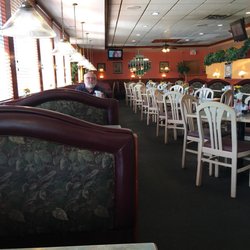 M Avenue Indianapolis Restaurants Best Four Seasons 45 Photos 67 Reviews Diners 1935 N Shadeland